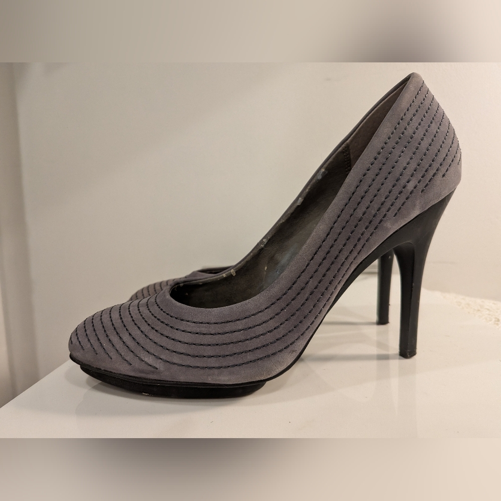 Saks Fifth Avenue Grey Suede Stitched Pumps